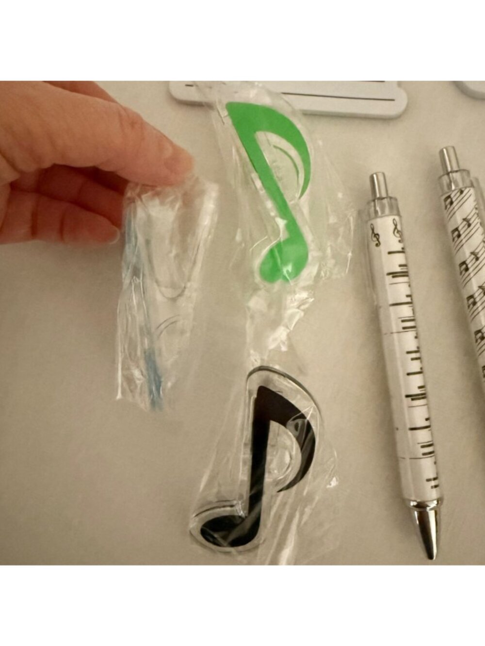 Music Practice Study Desk Set Notepads Pens Page Holder Clips - Picture 2 of 6